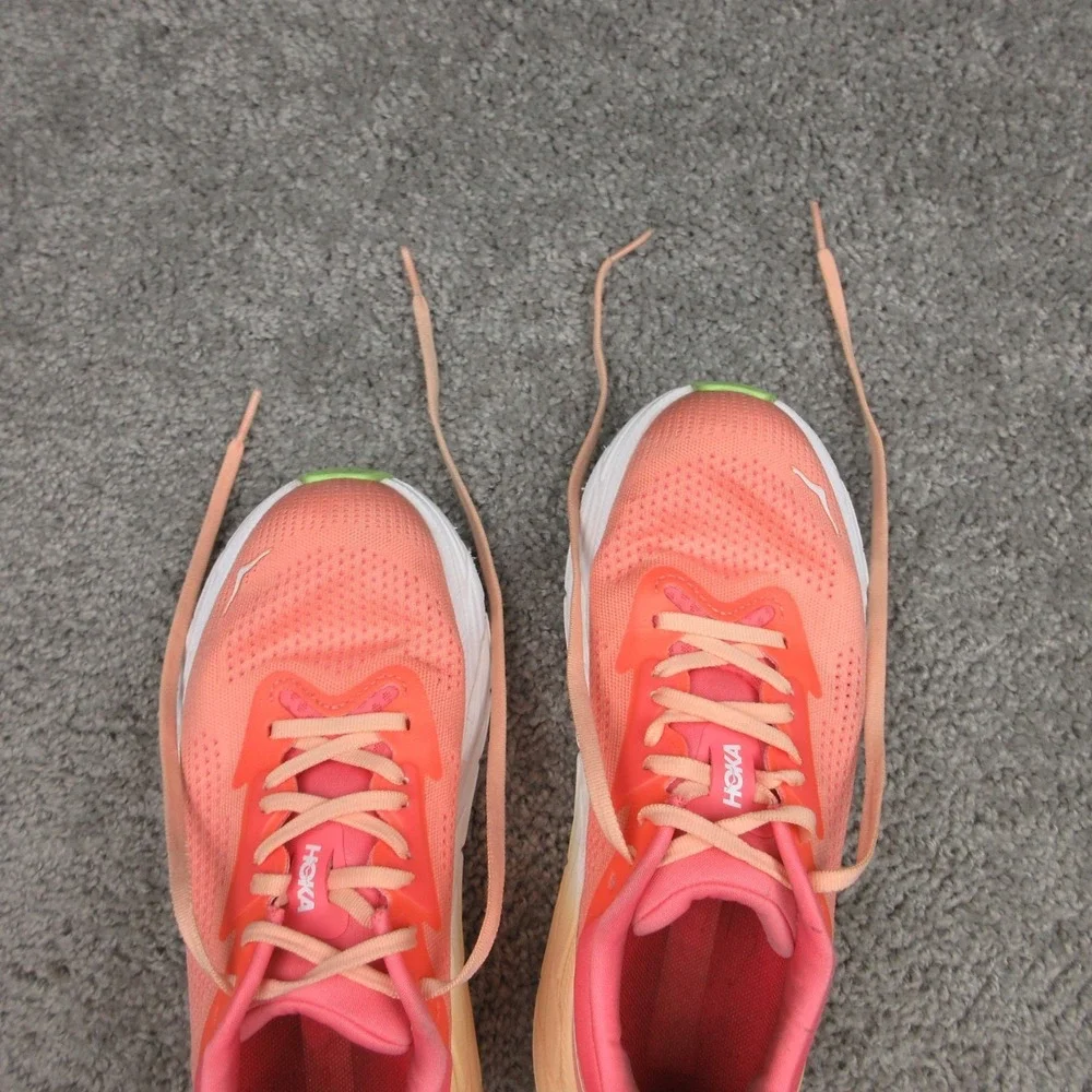 Hoka One One Sneakers Womens Size 7.5 B US Pink Arahi 7 Running Shoes Trainers